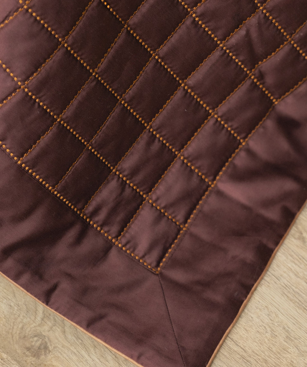 Boligia Brown - Geometria confortului absolut