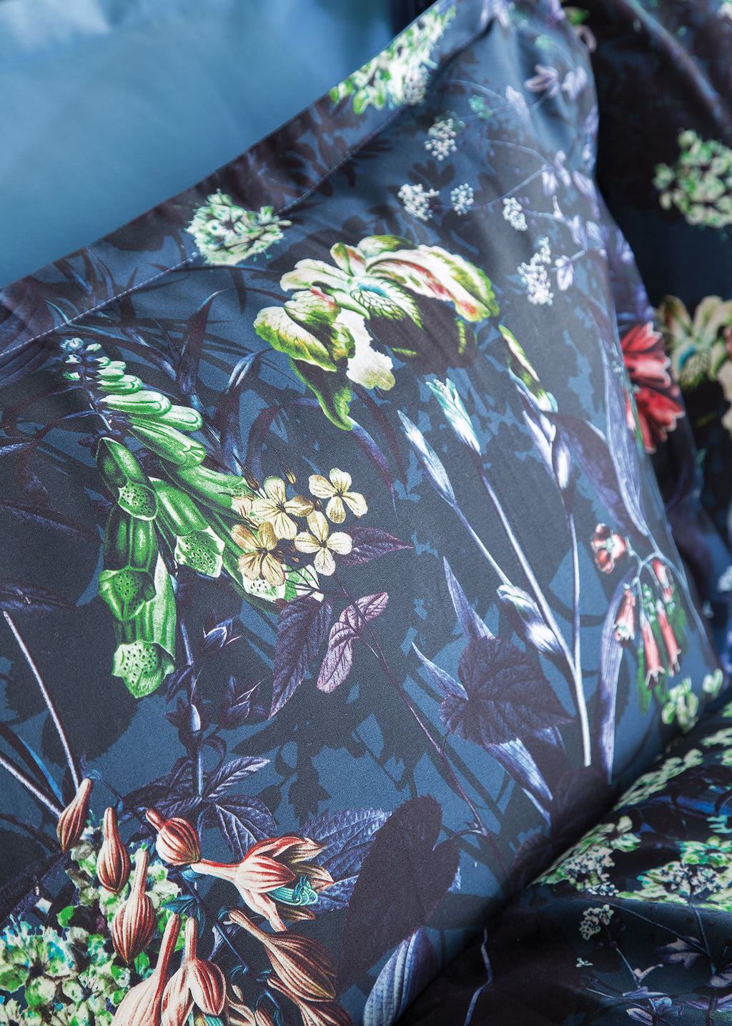 Mezza - Poveste florală în lumini de seară
