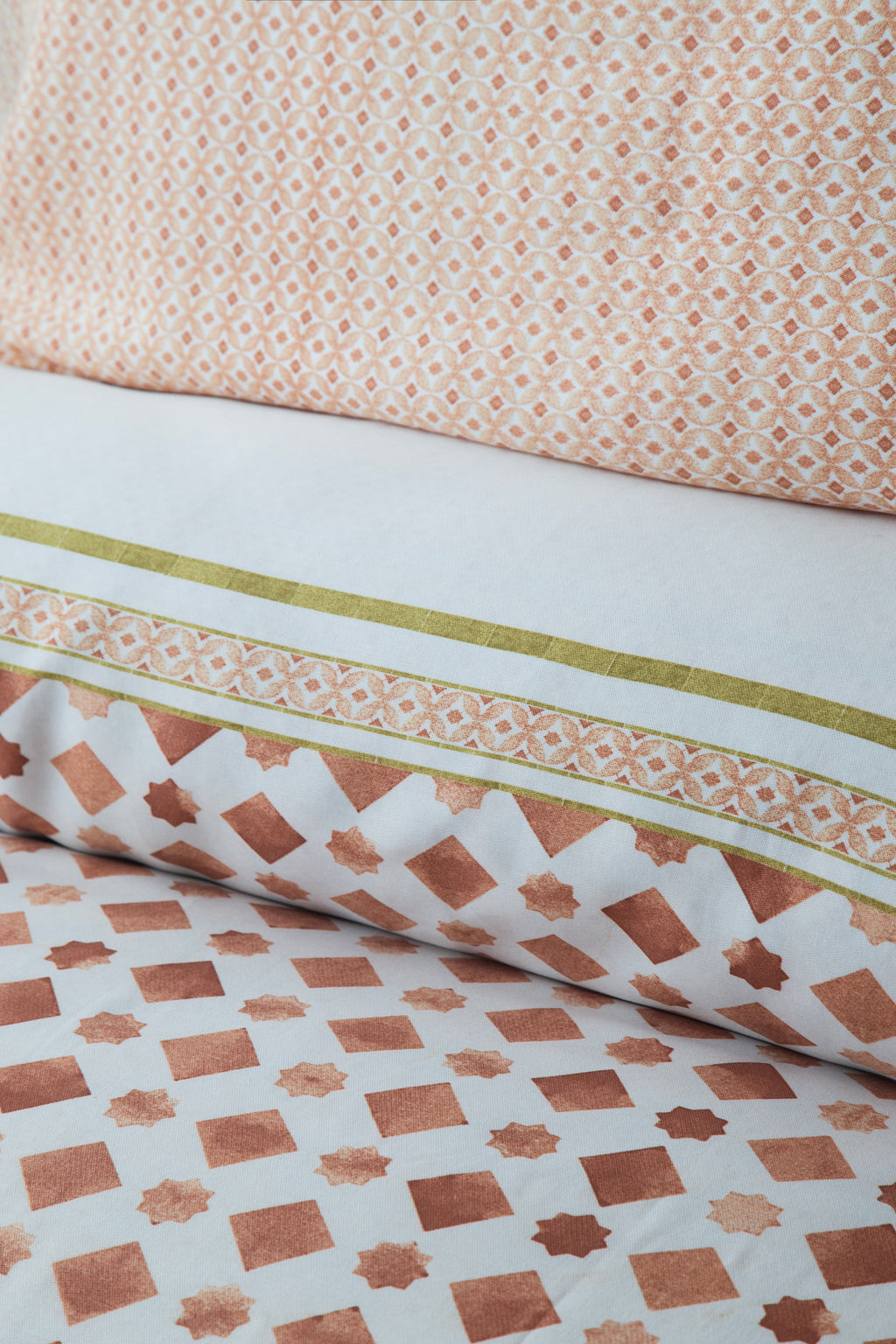 Terra Terracotta - Geometrii Solare