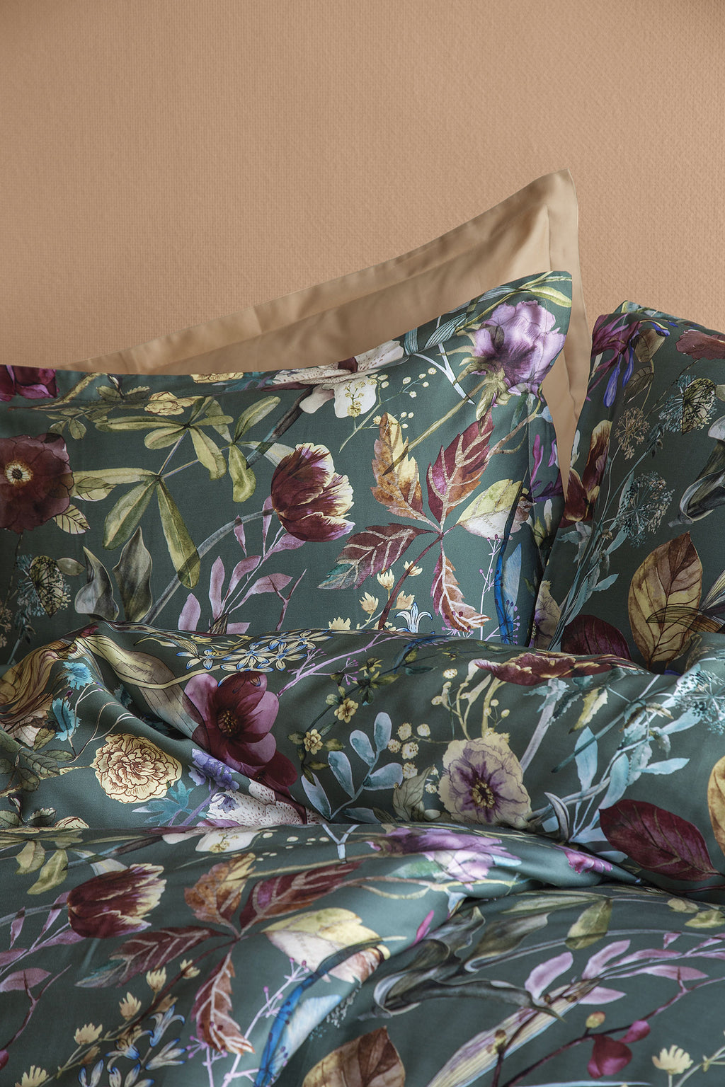 Nimpha - Armonie florală în verde intens